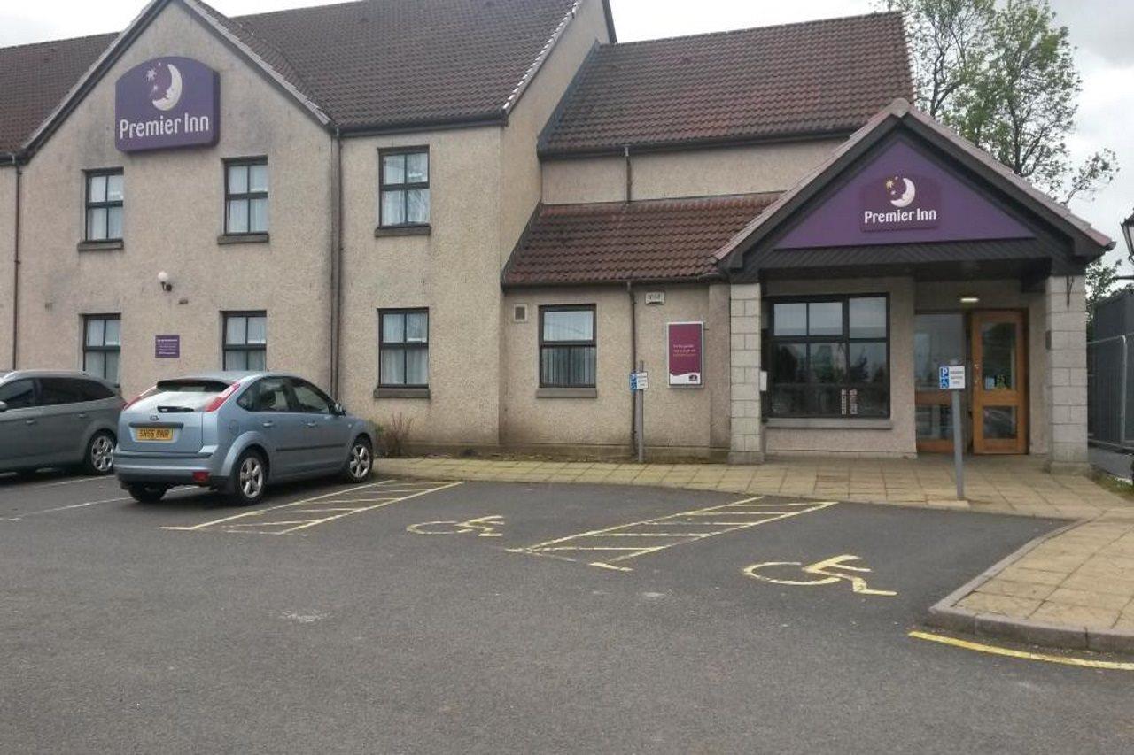 Premier Inn Falkirk East Exterior photo